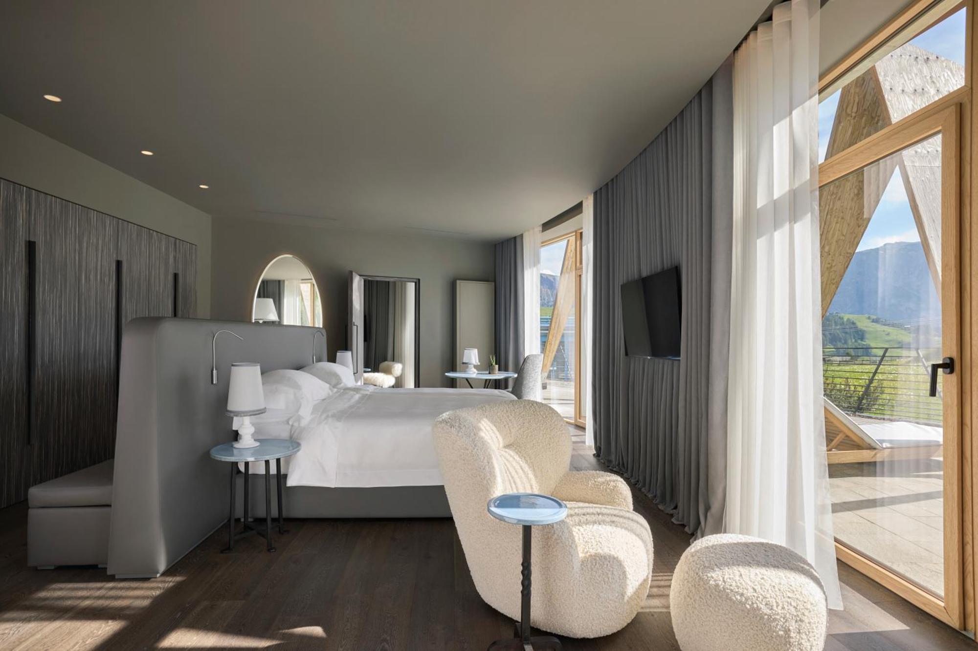 Two-Bedroom Suite,1698912472:JPEG